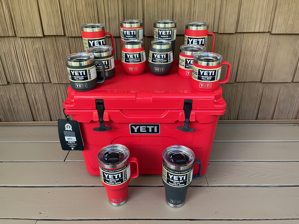 Yeti 30 oz. Rambler Travel Mug Rescue Red