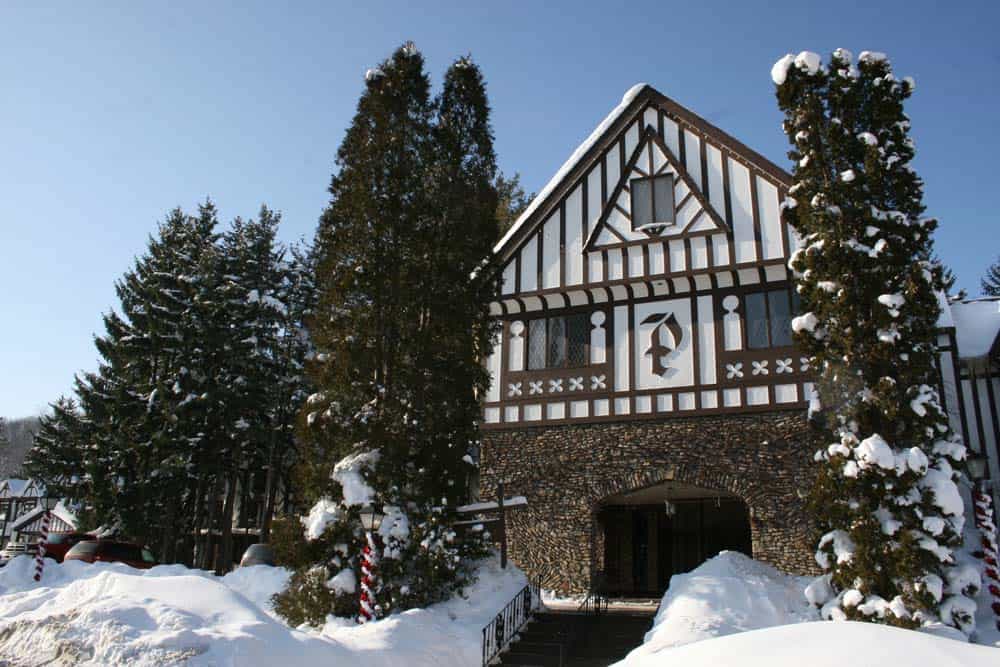 Medieval Feast - Image 3